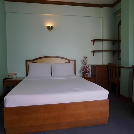 Tanaphat Hatyai Hotel Hat Yai Buitenkant foto