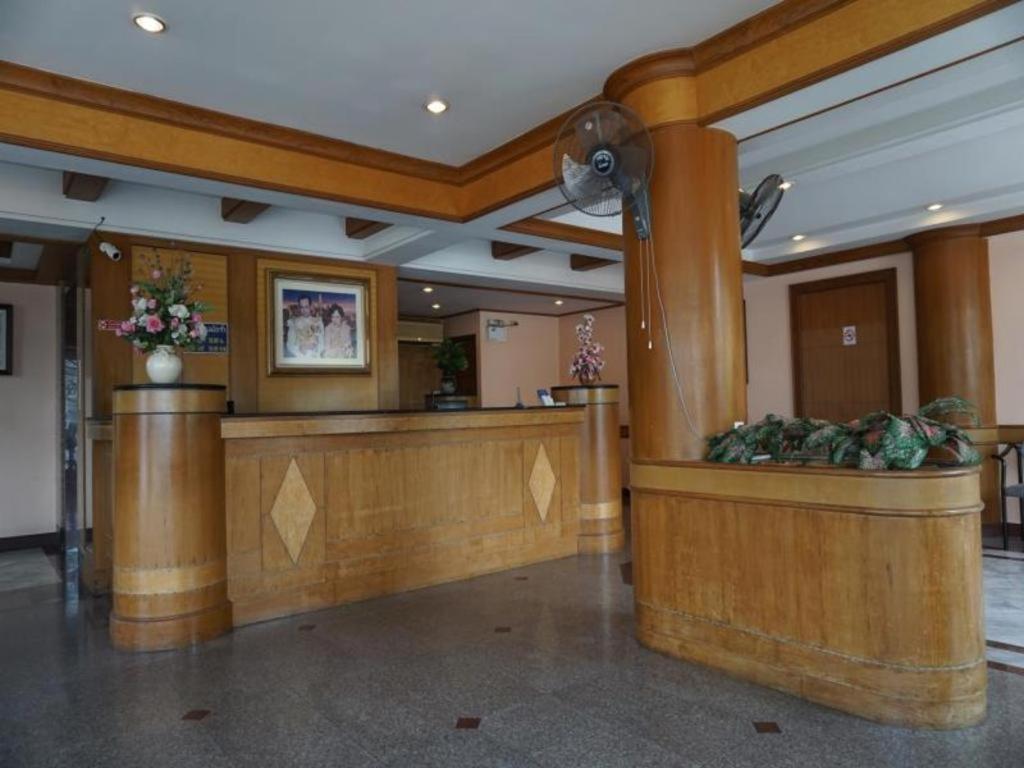 Tanaphat Hatyai Hotel Hat Yai Buitenkant foto