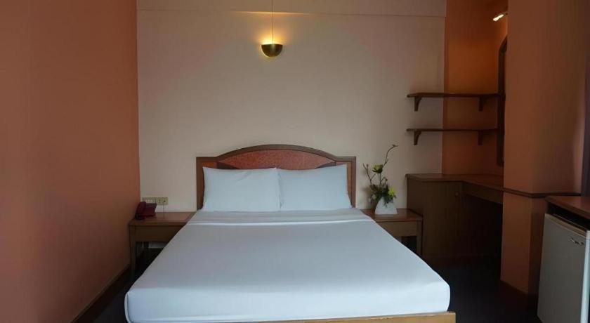 Tanaphat Hatyai Hotel Hat Yai Buitenkant foto